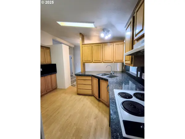 180 TWIN OAKS LOOP, Winston, OR 97496