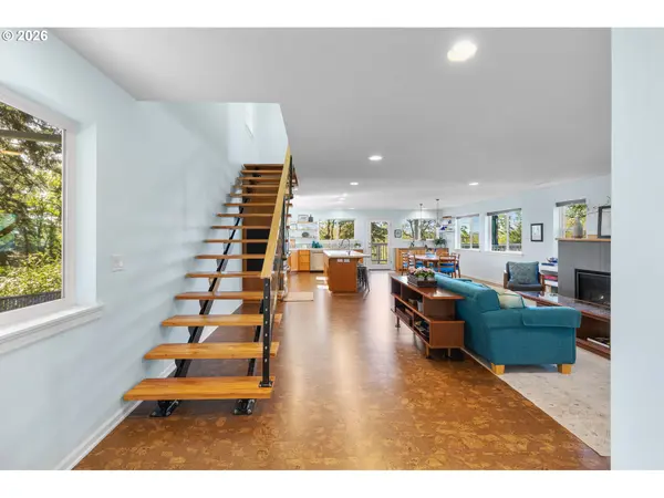 2706 SW 6TH AVE, Camas, WA 98607