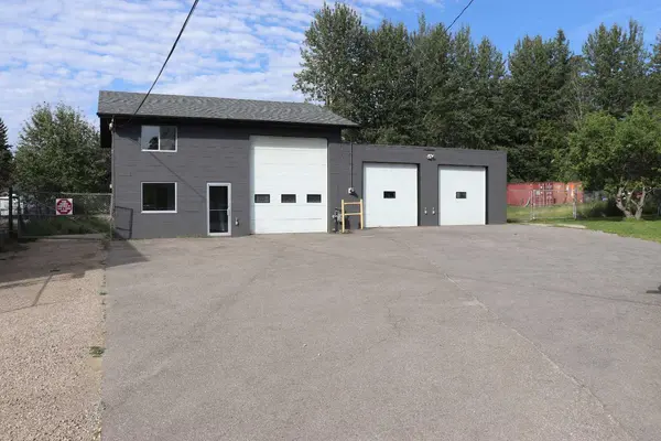 410 68 Street, Edson, AB T7E 1M7