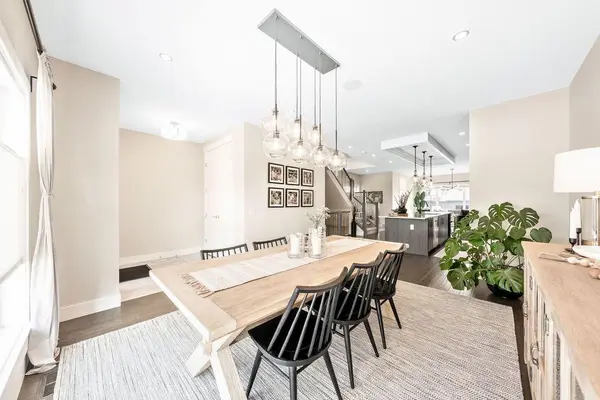 1126 40 ST SW, Calgary, AB T3C 1W6