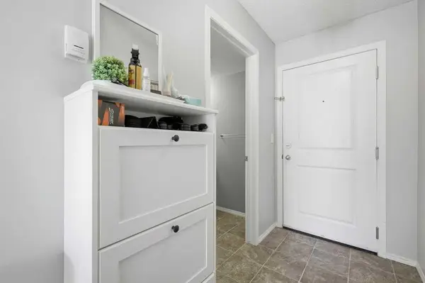 81 Legacy BLVD SE #2305, Calgary, AB T2X 2B9