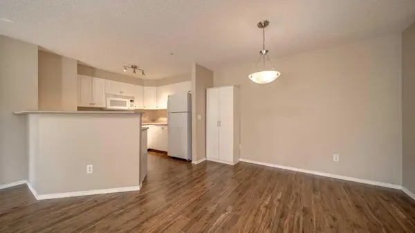 5500 Somervale CT SW #208, Calgary, AB T2Y 4L9