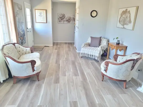 9229 108 AVE, Grande Prairie, AB T8V3X1