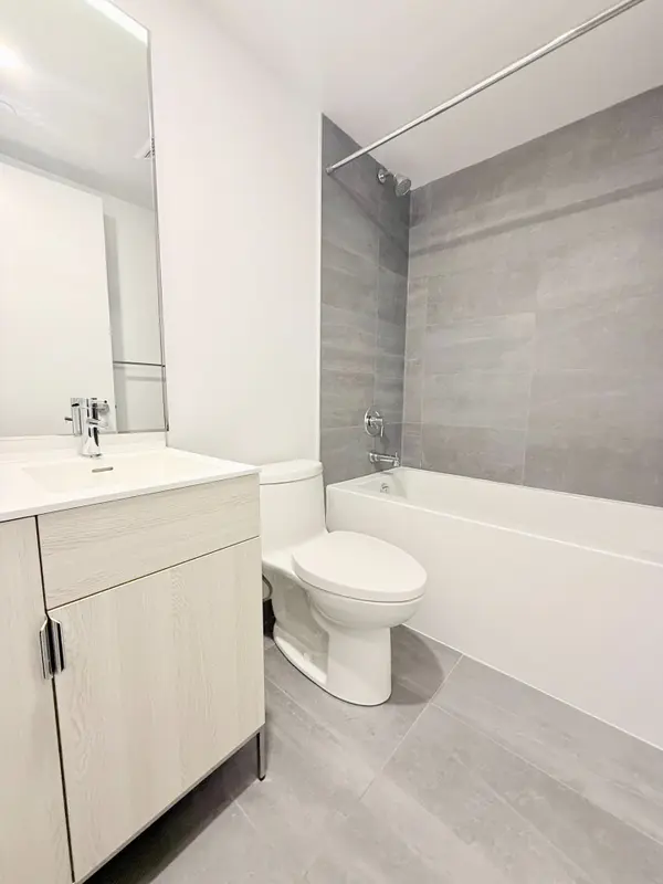 28 Eastern AVE #304, Toronto C08, ON M5A 0Y2