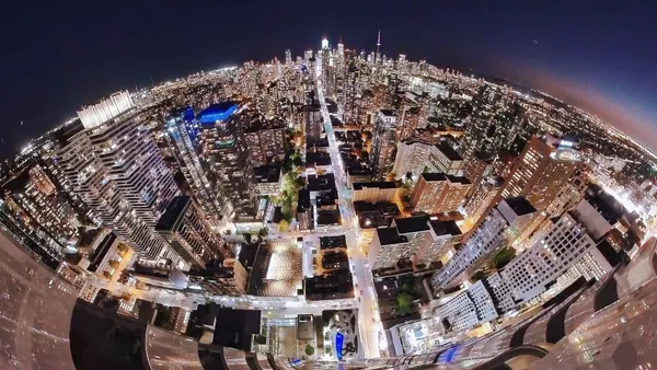 1 Bloor ST E #5905, Toronto C08, ON M4W 0A8