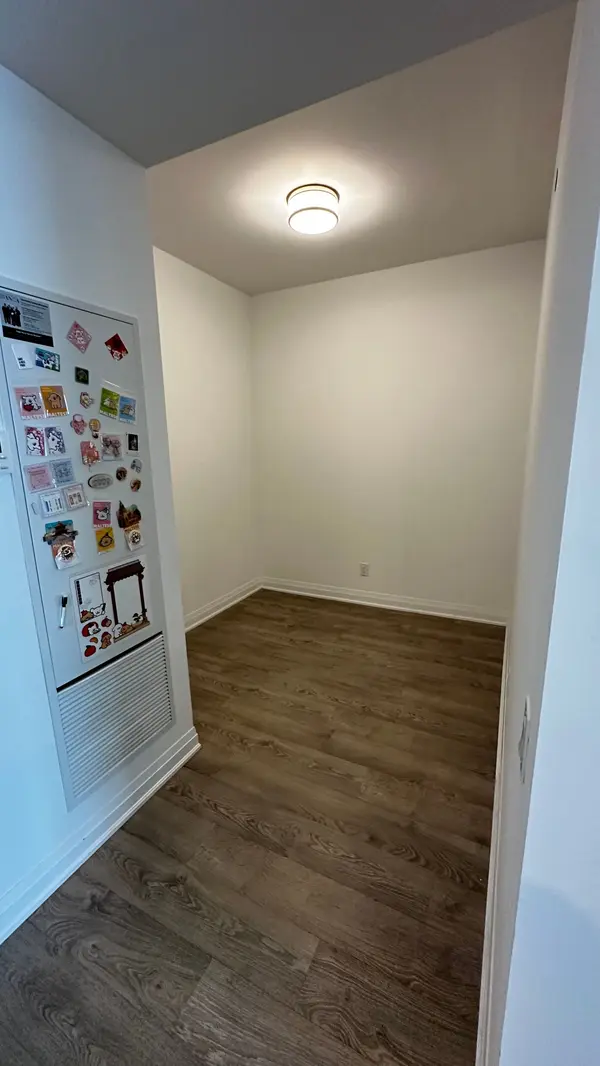 280 Howland AVE #417, Toronto C02, ON M5R 0C3