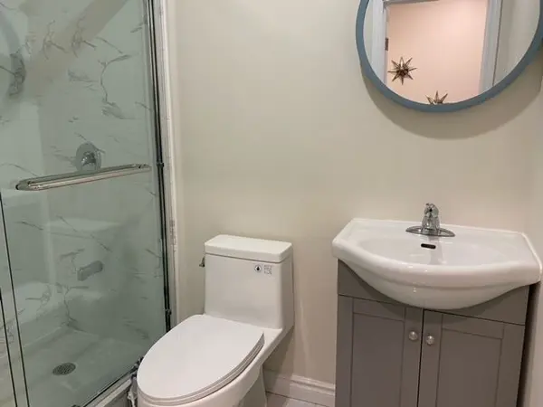 43 Wales AVE ##3, Toronto C01, ON M5T 1J3