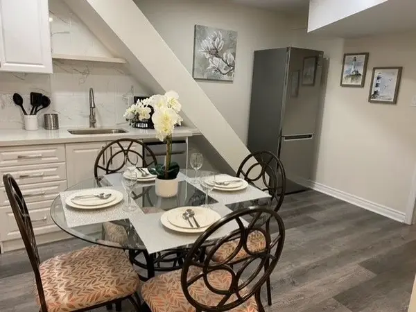 43 Wales AVE ##3, Toronto C01, ON M5T 1J3