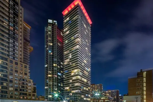 33 Charles ST E #2903, Toronto C08, ON M4Y 0A2