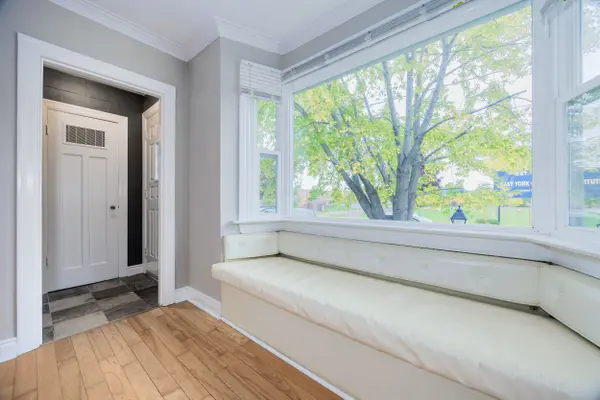 651 Cosburn AVE, Toronto E03, ON M4C 2V1