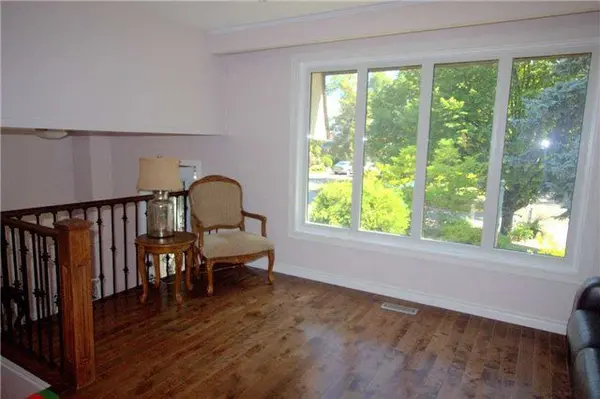 102 Beaverbrook CT, Toronto E10, ON M1C 3A9