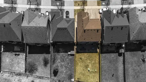 32 Meandering TRL, Toronto E11, ON M1B 6E8