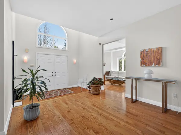 600 Wycliffe AVE, Vaughan, ON L4L 8S8