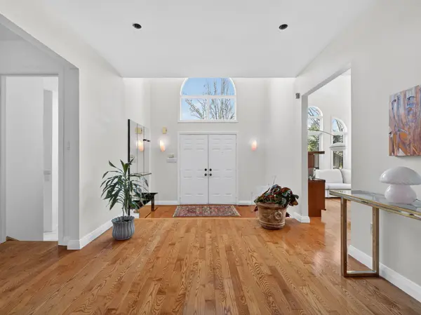 600 Wycliffe AVE, Vaughan, ON L4L 8S8