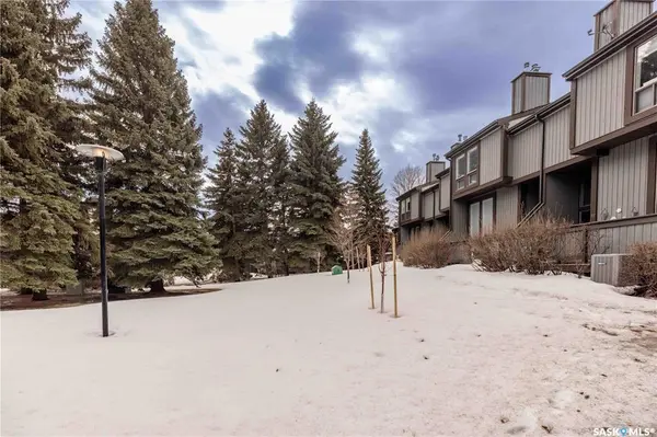 455 Pinehouse DRIVE #52, Saskatoon, SK S7K 5X1