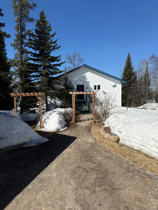 1143 Douglas RD N, Iroquois Falls, ON P0K 1G0