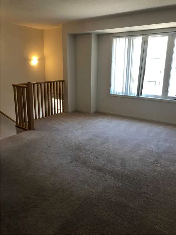 1 Beckenrose CT W #35, Brampton, ON L6Y 6G2