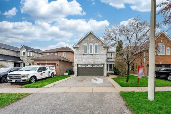 3932 Periwinkle CRES, Mississauga, ON L5N 6W6