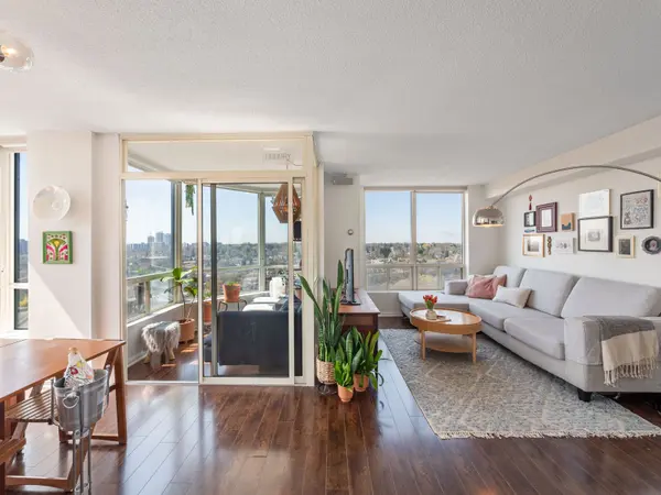 3 Hickory Tree RD #1603, Toronto W04, ON M9N 3W5