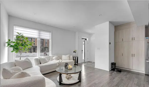 3234 Sixth Line, Oakville, ON L6M 4K1