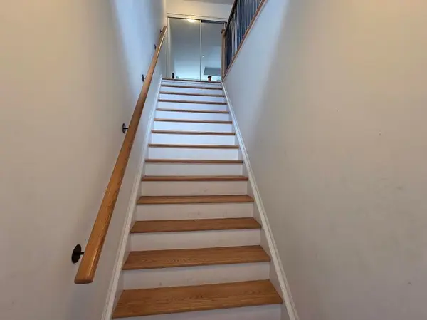 75 Attmar DR #243, Brampton, ON L6P 0Y6