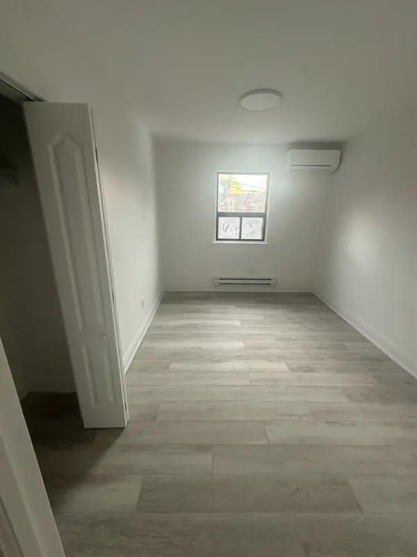 1710 St Clair AVE W #Unit 1, Toronto W03, ON M6N 1J1