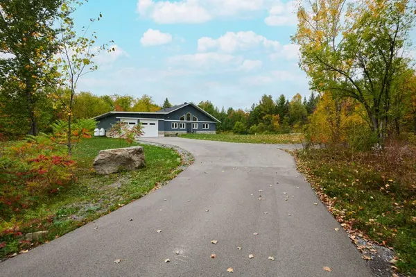 1797 March RD, Carp - Huntley Ward, ON K0A 1L0