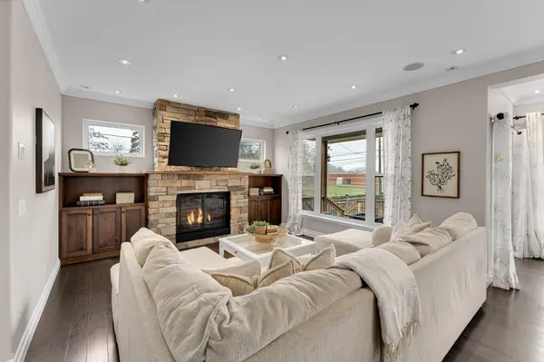 270 North ST, Gananoque, ON K7G 1M1