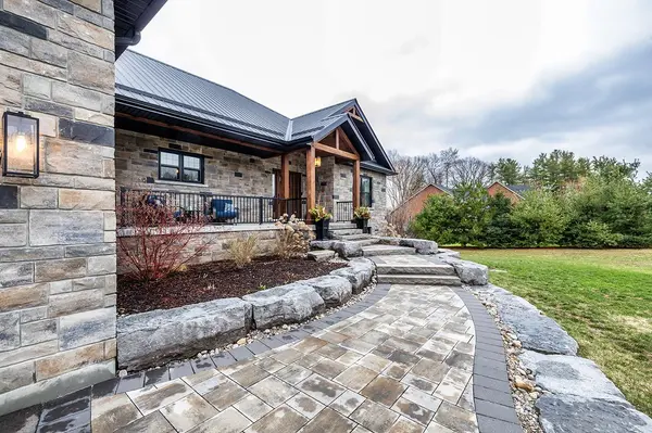 32 Huston ST, Cavan Monaghan, ON L0A 1G0