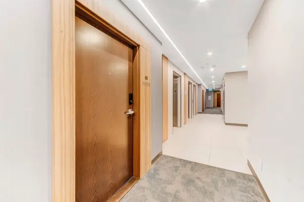 60 Frederick ST #3005, Kitchener, ON N2H 0C7