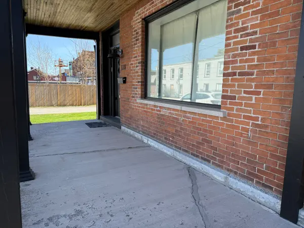 118 East ST E, Greater Napanee, ON K7R 1S6