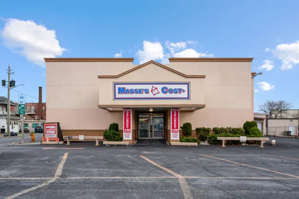 346 Montreal RD, Cornwall, ON K6H 1B4