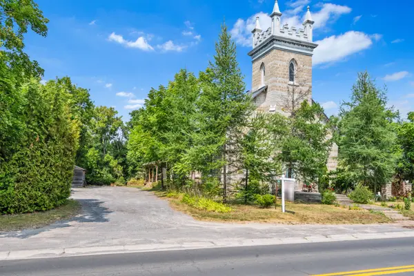 3958 Harrowsmith RD, Frontenac, ON K0H 1V0