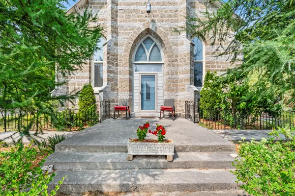 3958 Harrowsmith RD, Frontenac, ON K0H 1V0