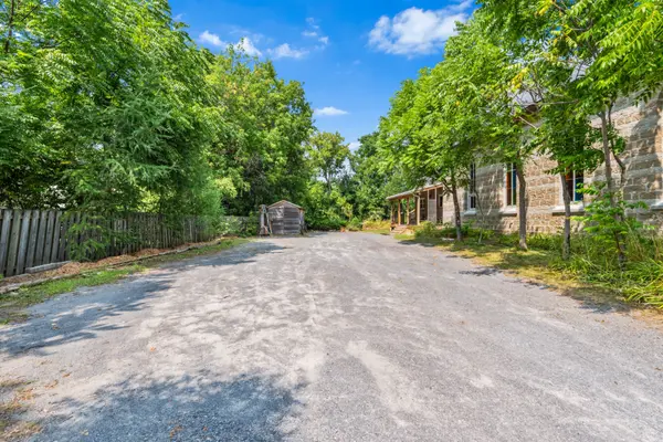 3958 Harrowsmith RD, Frontenac, ON K0H 1V0