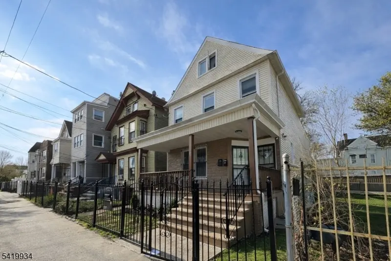 314 7Th Ave W, Newark City, NJ 07107