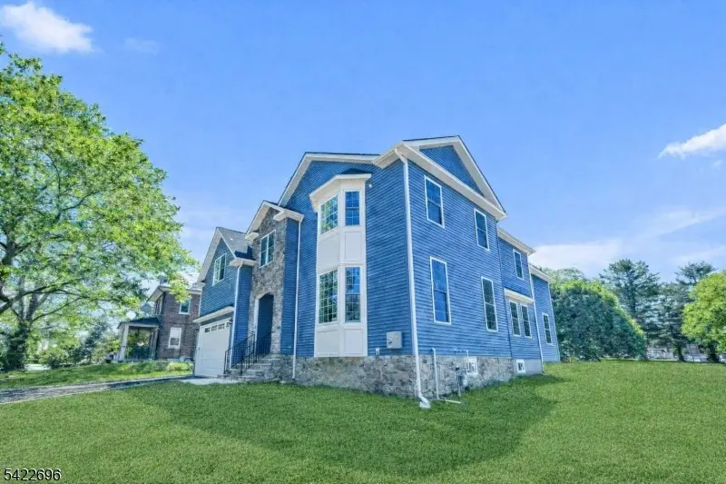 210 Corliss Avenue, Phillipsburg Town, NJ 08865