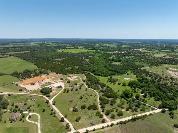 1960 W McCaleb Lane, Hamilton, TX 76531