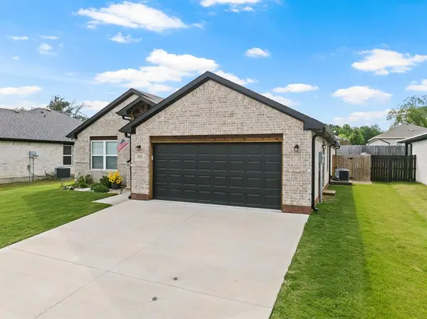 103 St. James, Mount Pleasant, TX 75455