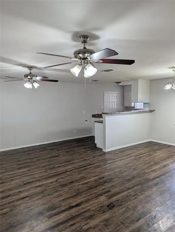 1001 W Main Street, Crowley, TX 76036