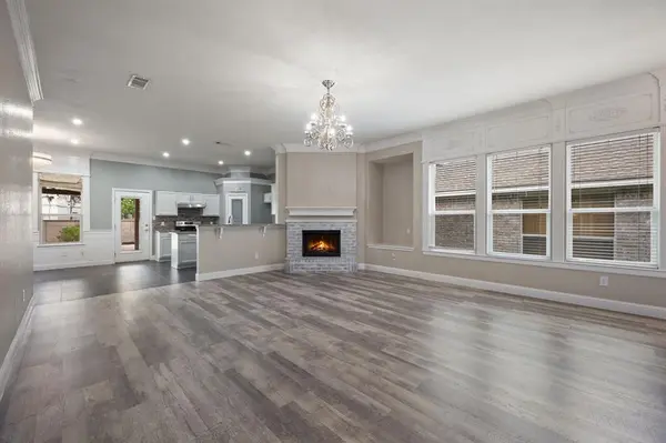 460 Cranbrook Lane, Grand Prairie, TX 75052