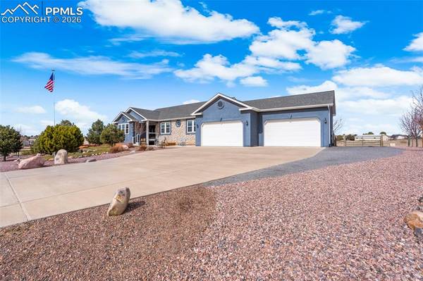 1655 W Camino De Los Ranchos, Pueblo West, CO 81007