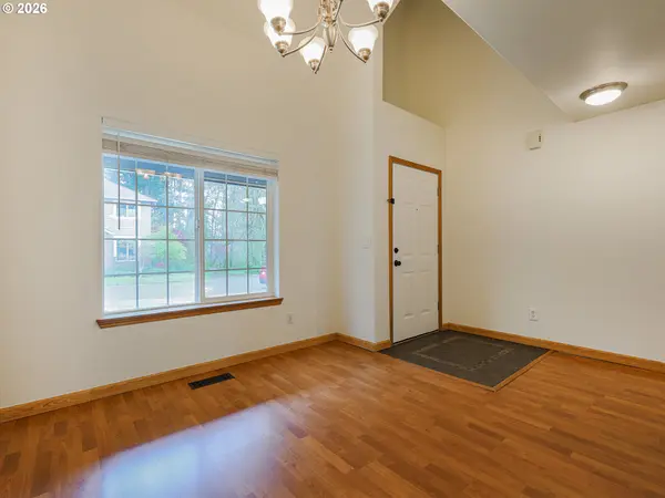 5213 SE COOT WAY, Hillsboro, OR 97123