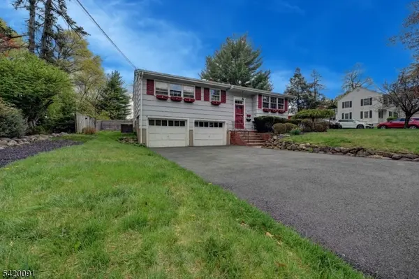 301 Grand Blvd, Emerson Boro, NJ 07630