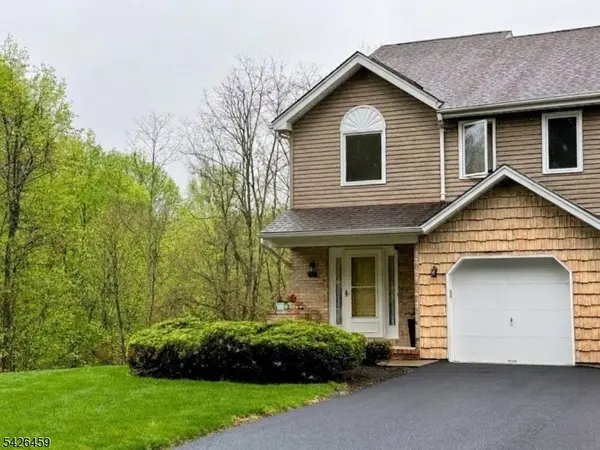 11 Edgefield Dr, Parsippany-troy Hills Twp., NJ 07950