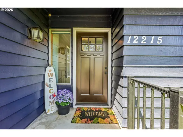 12215 SW CRESMOOR DR, Beaverton, OR 97008