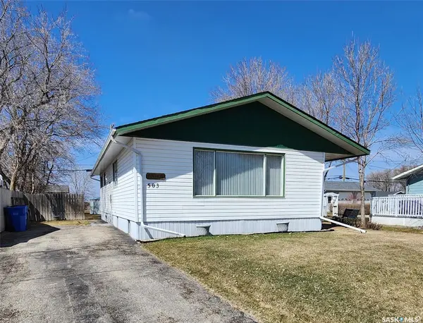 503 1st AVENUE E, Lampman, SK S0C 1N0