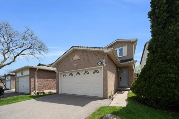 3158 Harris CRES, Mississauga, ON L5N 4Y5