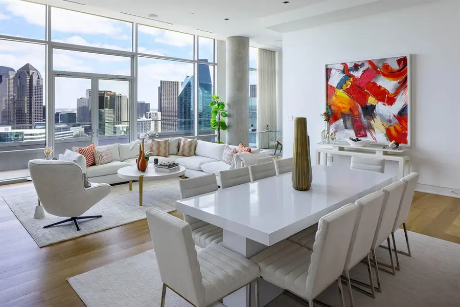 2430 Victory Park Lane #3203, Dallas, TX 75219