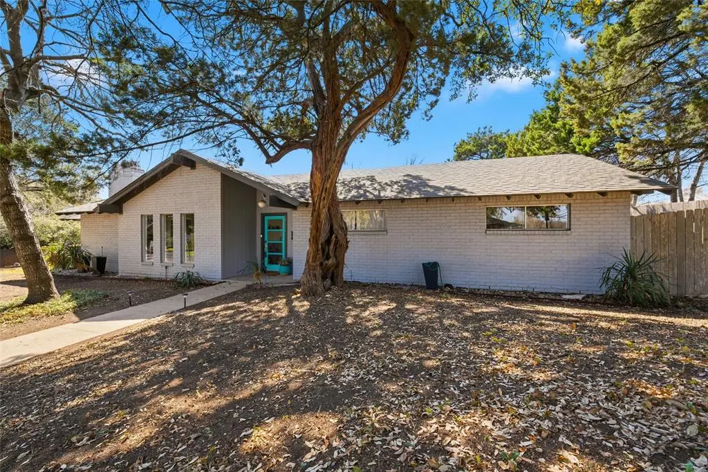 2724 Wooded Acres Drive, Waco, TX 76710